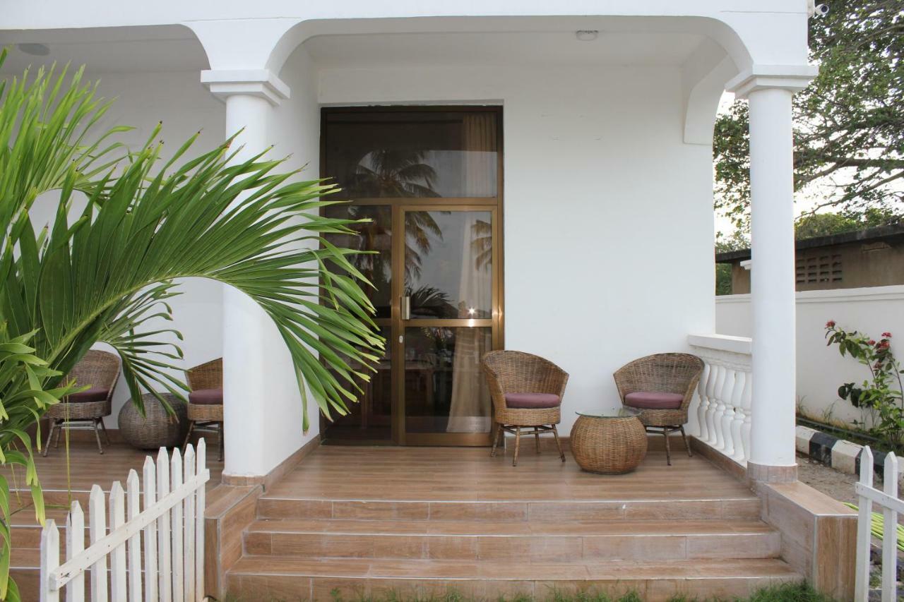 Villa Dahl Beach Resort Dár Al-Szalám Kültér fotó